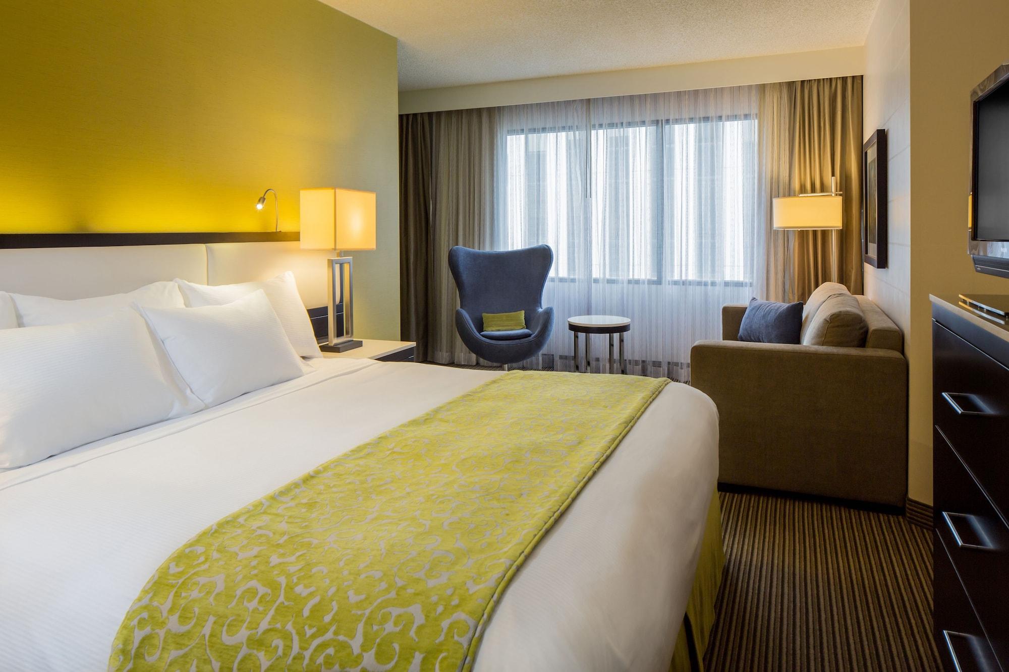 The Hollis Halifax - A Doubletree Suites By Hilton Exterior photo