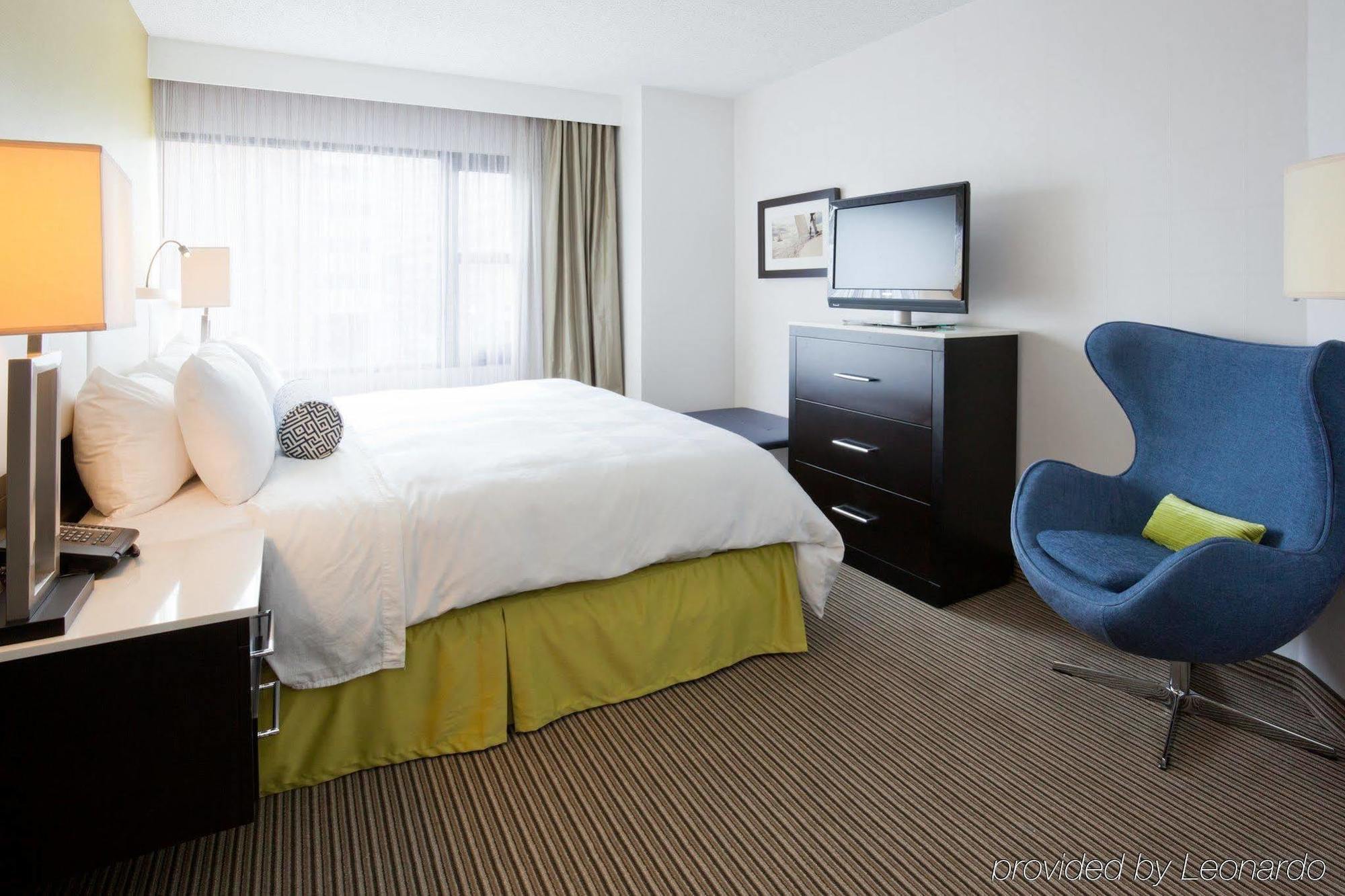 The Hollis Halifax - A Doubletree Suites By Hilton Exterior photo